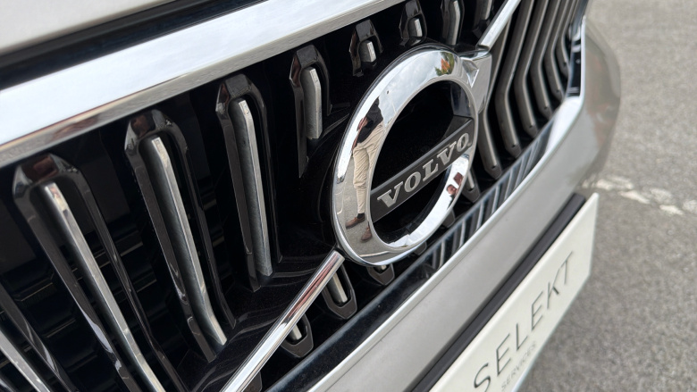 Volvo Xc40 1.5 T4 Recharge PHEV Inscription 5dr Auto Estate